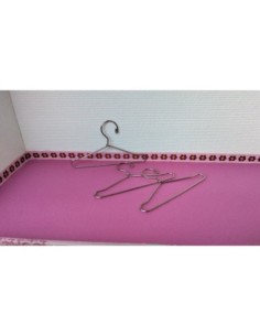 Percha metalica de 7.5 cm...