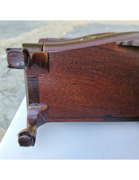 Armario con interior de mini casita (tara)