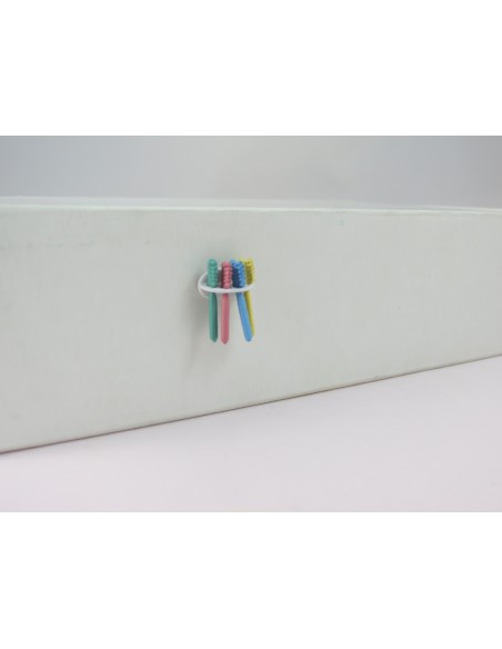 Cepillos de dientes con colgador