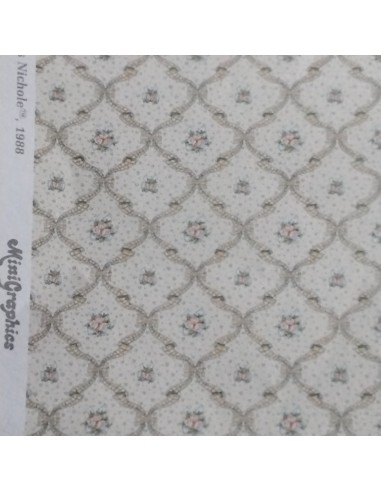 Papel fondo blanco y pequeñas florecitas