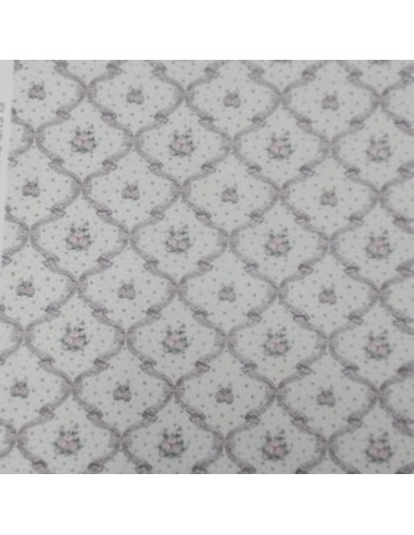 Papel fondo blanco y pequeñas florecitas