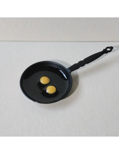 Sarten negra con huevos