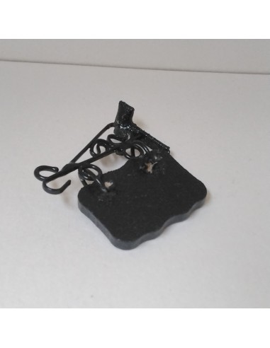 Cartel de metal y madera para tienda