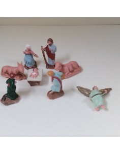 Nacimiento con 2 pastores...