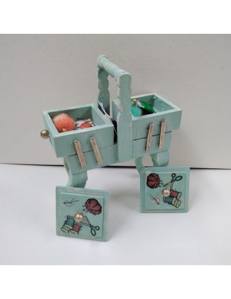 Costurero de 2 pisos con patas en celeste