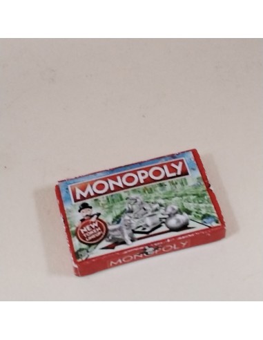 Caja vacia de monopoly en miniatura
