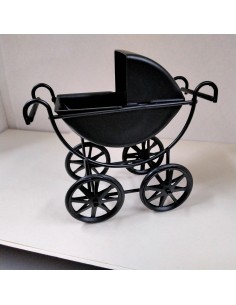 Carrito de metal negro, con...