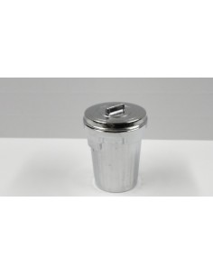 Cubo de basura de metal 2