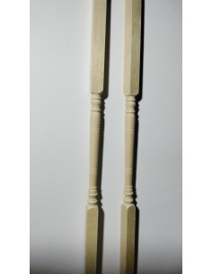 Columnas de madera sin pintar