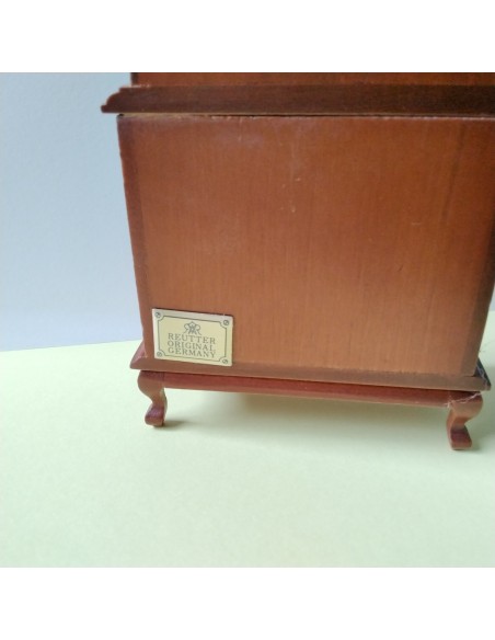 Mueble libreria de la marca Reutter