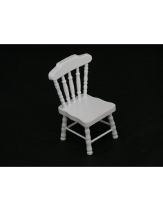 Silla en miniatura blanca