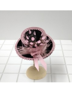 Sombrero negro y rosa,... 2