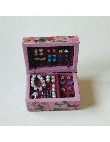 Caja joyero en miniatura rosa