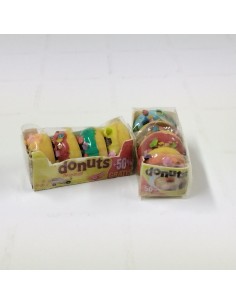 Caja de donuts en miniaturas.