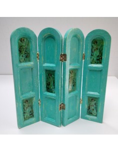 Biombo de madera y decorado...