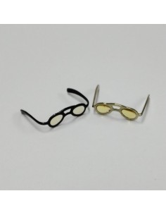 Gafas doradas o negras