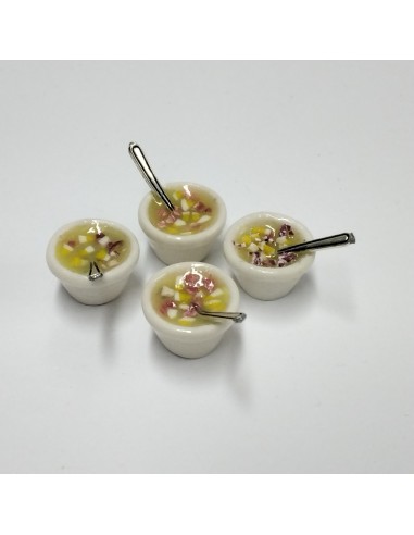 Bol con sopa de picadillo UNIDAD.