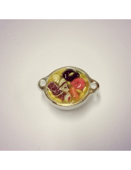 sopera de potaje con prigada.