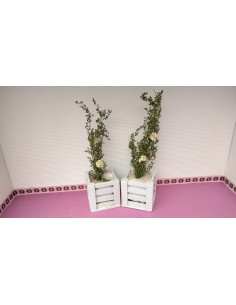 Macetero de madera con... 2