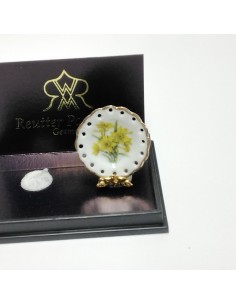 Plato con soporte marca... 2