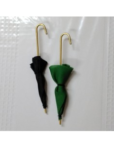 Paraguas verde o negro