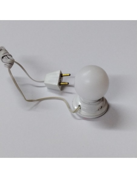 lampara de globo en blanco