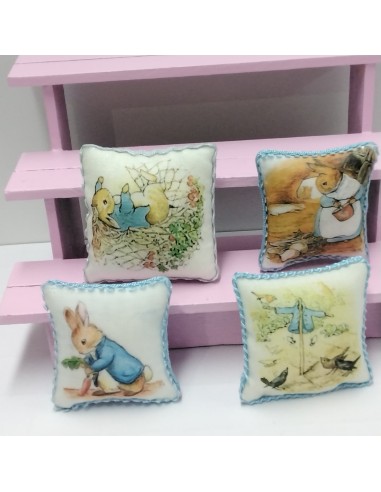 Cojín con decoración de Beatrix Potter