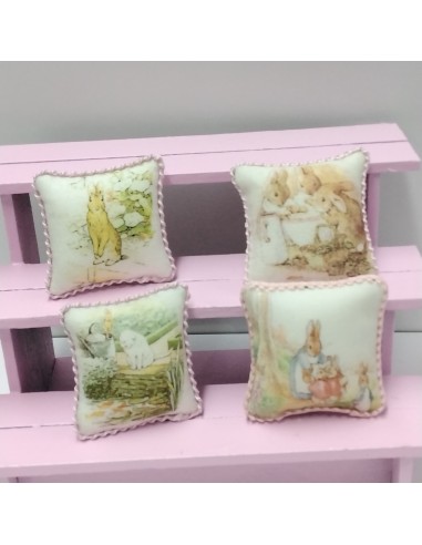 Cojín con decoración de Beatrix Potter