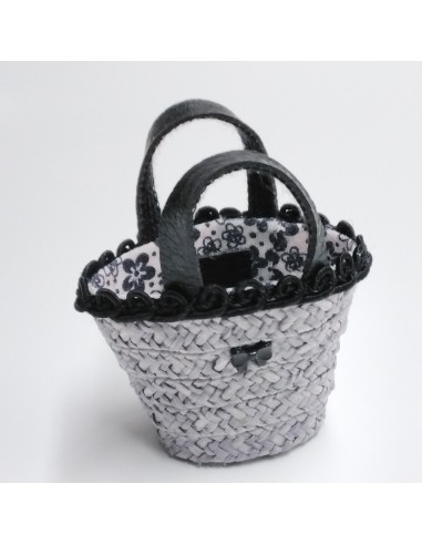 Cesta de paja trenzada, colores variados