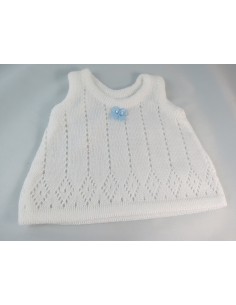 Camiseta calada de hilo.