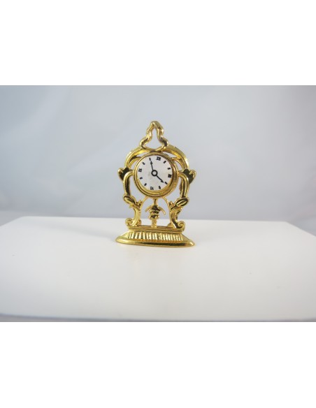 Reloj de mesa dorado
