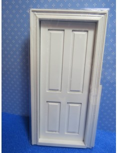 Puerta de paso, pintada blanca