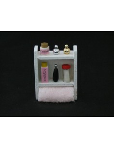 Estanteria pared y toalla