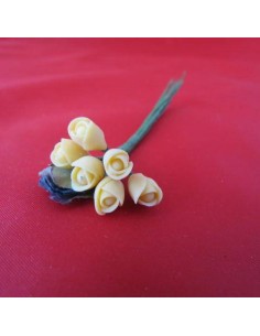 Ramos de capullos rosas amarillas