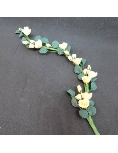 Guirnalda de rosas amarillas