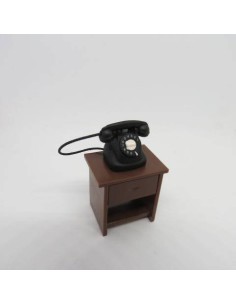 Mesa con telefono, escala 1/16