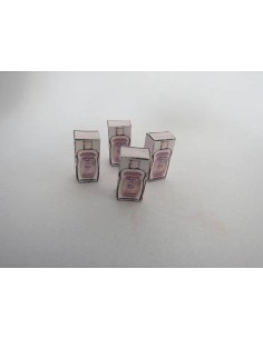 Caja vacia de aceite de bebe