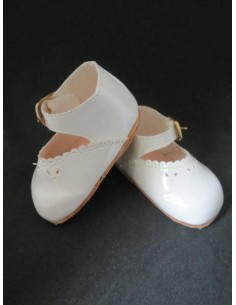 Zapatos de charol blanco (tara)