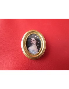 Cuadro dorado y ovalado, Sissi