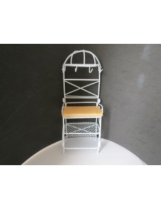 Estanteria metalica de cocina en blanco