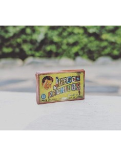 Caja vacia de juegos reunidos en miniatura