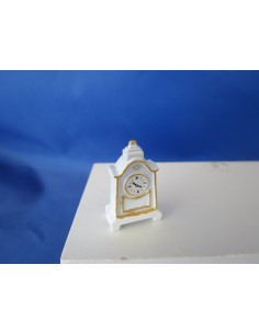 Reloj blanco decorativo 2