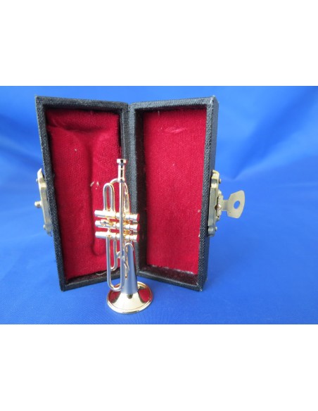 Trompeta metal dorado