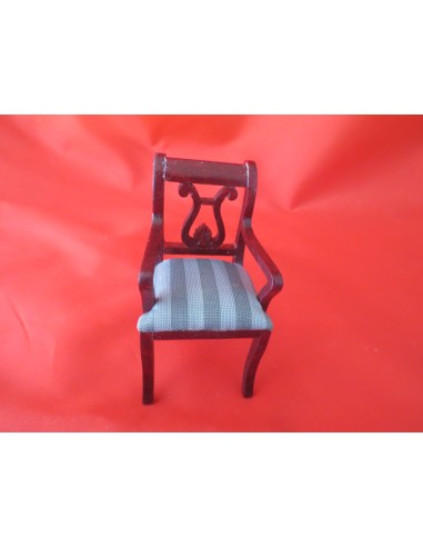 Silla con brazos (Jiayi) Silla con brazos (Jiayi)