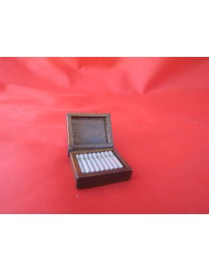 Caja de puros en madera marrón