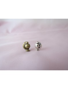 Bola del mundo plateada o bronce