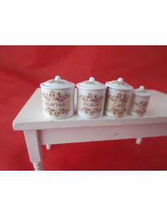 Botes de cocina blancos y decorados