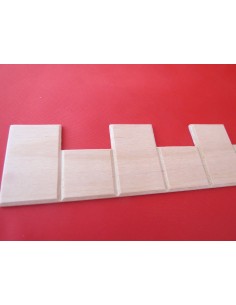 Esquinera en madera sin pintar