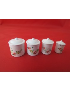 Botes de cocina blancos
