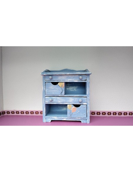 Mueble infantil decorado